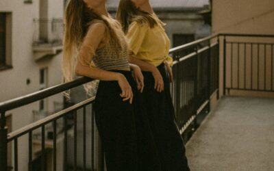 Selbstzweifel in der Beziehung – Warum hochsensible Frauen sich oft zu klein machen (und wie Du das änderst)